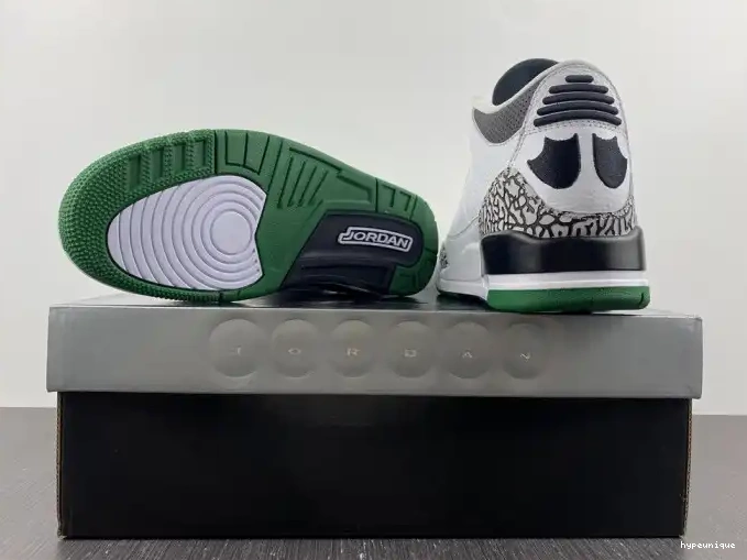 HYPE Jordan Ducks Oregon Retro 594282233 Crew Pit White 3 0604